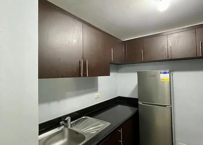 1br Luxe Bgc Venice Grand Canal Staycation Apartment Manila
