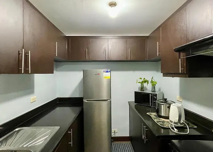 Apartment 1br Luxe Bgc Venice Grand Canal Staycation Manila